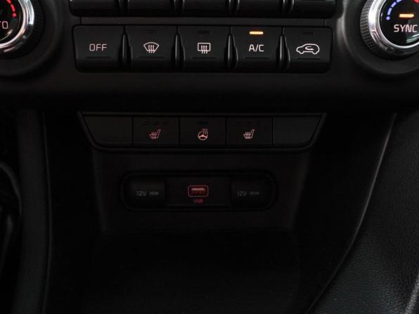 Kia Sportage IV Рестайлинг с пробегом 2020 года, цена 2 559 000 рублей, 61969 км, внедорожник, Автокод Объявления