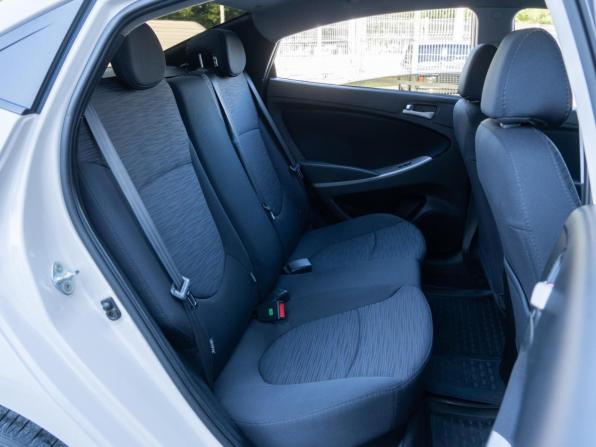 Hyundai Solaris I Рестайлинг с пробегом 2015 года, цена 1 029 000 рублей, 182713 км, седан, Автокод Объявления