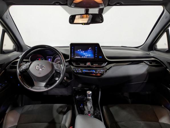 Toyota C-HR I с пробегом 2019 года, цена 2 550 000 рублей, 56400 км, внедорожник, Автокод Объявления