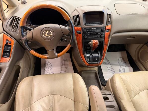 Lexus RX I с пробегом 2001 года, цена 679 000 рублей, 250000 км, внедорожник, Автокод Объявления