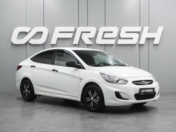 Hyundai Solaris I с пробегом 2014 года, цена 889 000 рублей, 191168 км, седан, Автокод Объявления