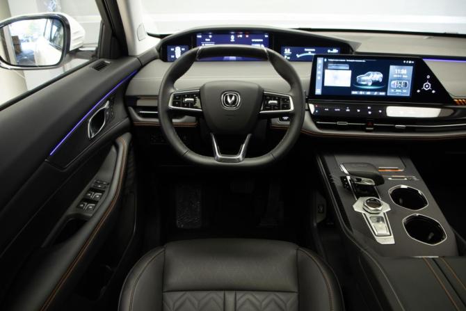 Changan UNI-K с пробегом 2024 года, цена 3 150 000 рублей, 8650 км, внедорожник, Автокод Объявления