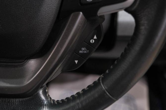 Honda Stepwgn V с пробегом 2016 года, цена 1 799 000 рублей, 117000 км, минивэн, Автокод Объявления