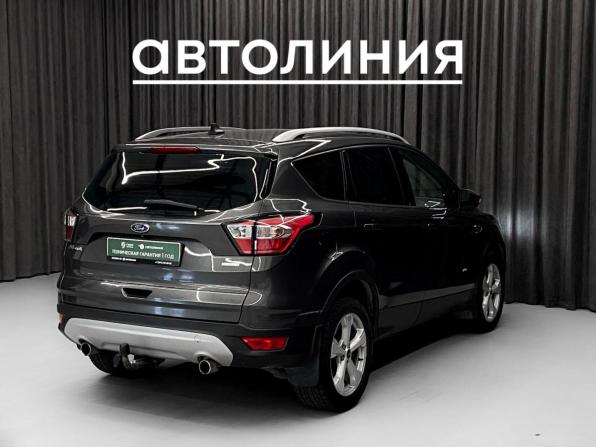 Ford Kuga II Рестайлинг с пробегом 2017 года, цена 1 450 000 рублей, 132000 км, внедорожник, Автокод Объявления