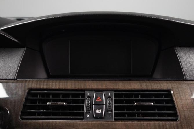 BMW 5 серии V (E60/E61) с пробегом 2006 года, цена 1 349 000 рублей, 232000 км, седан, Автокод Объявления
