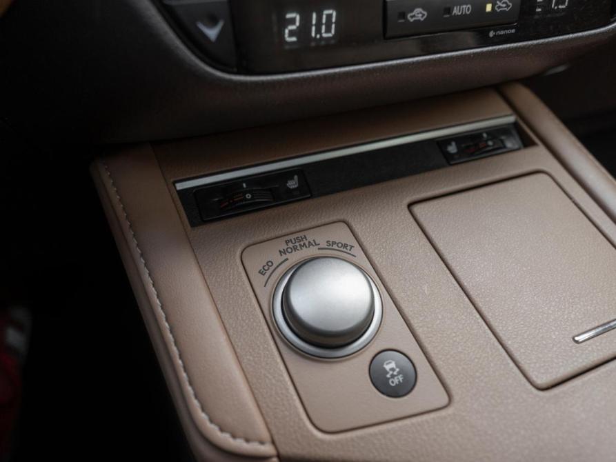 Lexus ES VI Рестайлинг Москва  - изображение 16