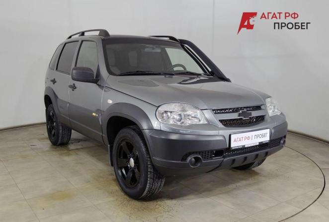 Chevrolet Niva I Рестайлинг с пробегом 2018 года, цена 850 000 рублей, 82600 км, внедорожник, Автокод Объявления