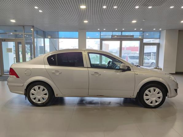 Opel Astra H Рестайлинг с пробегом 2011 года, цена 445 000 рублей, 225821 км, седан, Автокод Объявления
