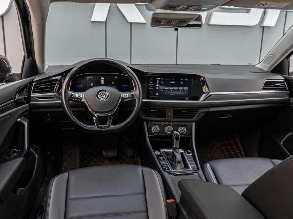 Volkswagen Sagitar III с пробегом 2020 года, цена 2 195 000 рублей, 51094 км, седан, Автокод Объявления