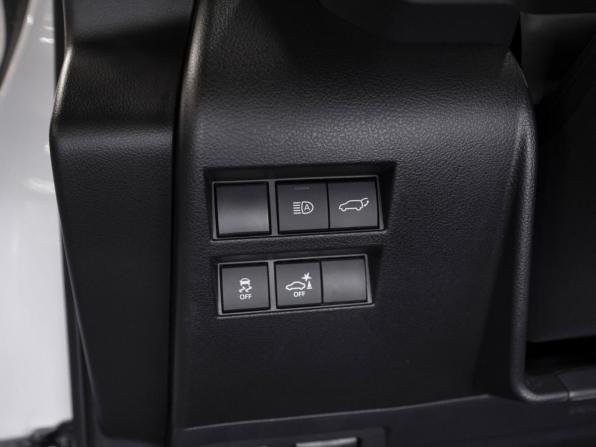 Toyota Land Cruiser 300 Series с пробегом 2024 года, цена 14 250 000 рублей, 34 км, внедорожник, Автокод Объявления