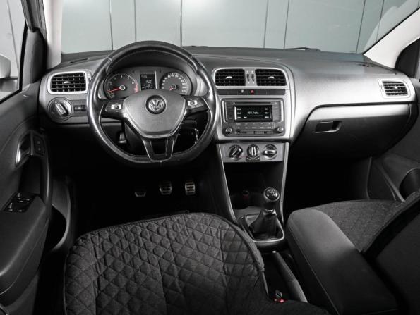 Volkswagen Polo V Рестайлинг с пробегом 2016 года, цена 1 029 000 рублей, 202000 км, седан, Автокод Объявления