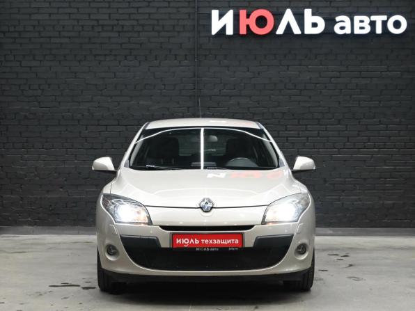Renault Megane III с пробегом 2012 года, цена 880 000 рублей, 105725 км, хэтчбек, Автокод Объявления