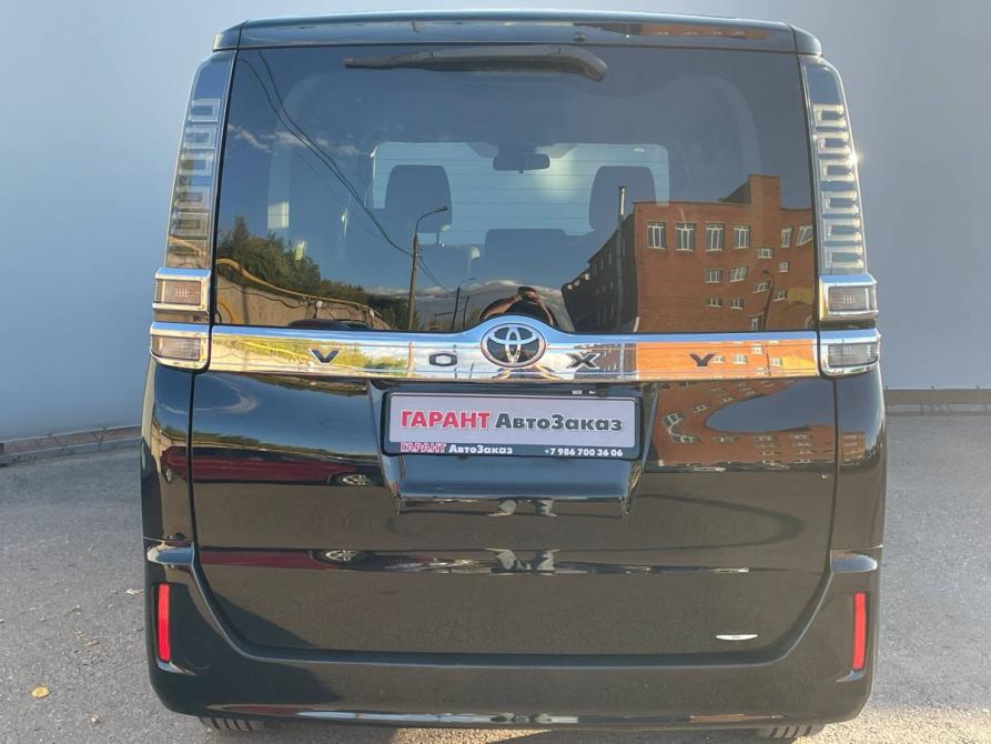 Toyota Voxy III (R80) Рестайлинг Стерлитамак  - изображение 7