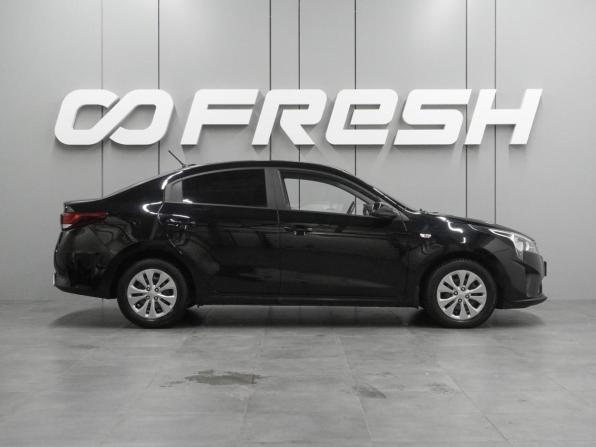 Kia Rio IV Рестайлинг с пробегом 2021 года, цена 1 534 000 рублей, 60866 км, седан, Автокод Объявления