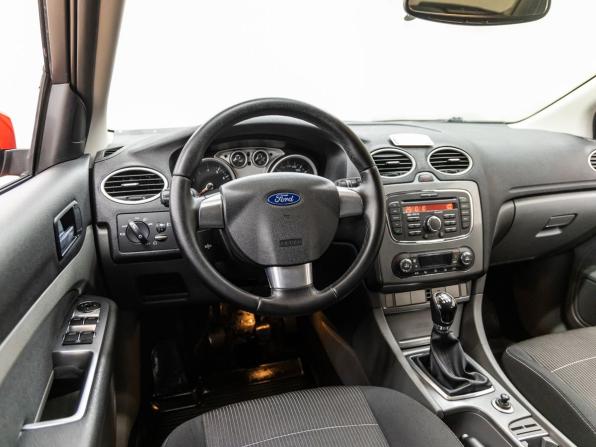 Ford Focus II Рестайлинг с пробегом 2010 года, цена 588 000 рублей, 168545 км, хэтчбек, Автокод Объявления