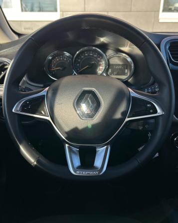 Renault Sandero II Рестайлинг с пробегом 2019 года, цена 1 280 000 рублей, 71222 км, хэтчбек, Автокод Объявления