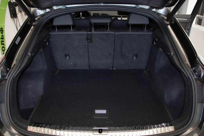 Audi Q3 Sportback II (F3) с пробегом 2020 года, цена 4 297 000 рублей, 42817 км, внедорожник, Автокод Объявления