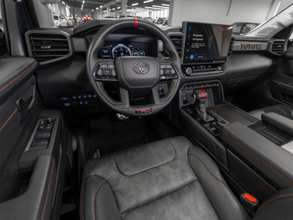 Toyota Sequoia III с пробегом 2023 года, цена 12 750 000 рублей, 25280 км, внедорожник, Автокод Объявления