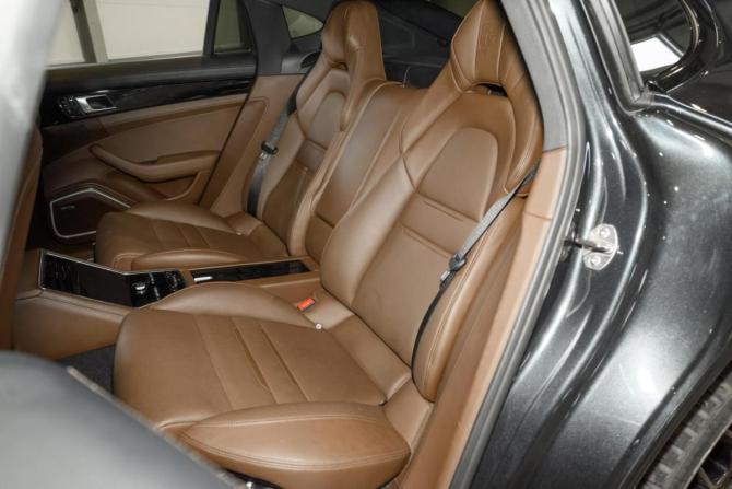 Porsche Panamera II с пробегом 2018 года, цена 8 799 000 рублей, 59018 км, лифтбек, Автокод Объявления
