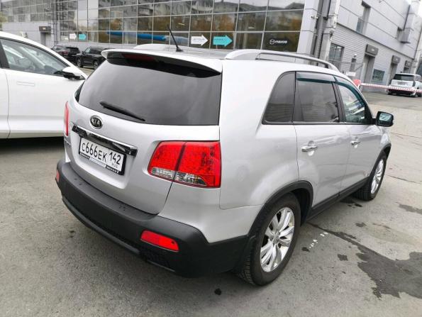 Kia Sorento II с пробегом 2011 года, цена 1 599 000 рублей, 116000 км, внедорожник, Автокод Объявления