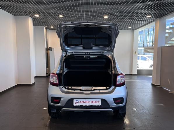 Renault Sandero II с пробегом 2016 года, цена 960 000 рублей, 147315 км, хэтчбек, Автокод Объявления