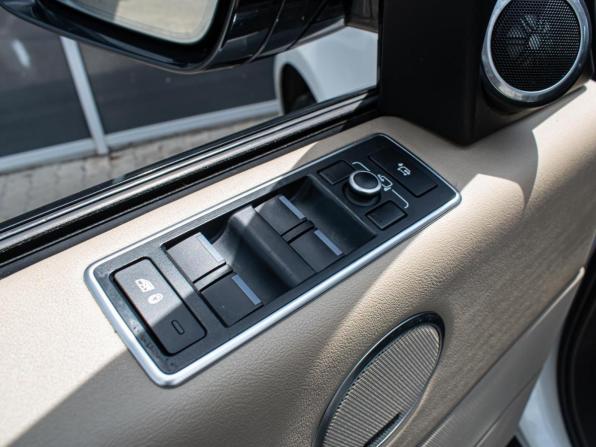 Land Rover Range Rover IV с пробегом 2017 года, цена 5 300 000 рублей, 163592 км, внедорожник, Автокод Объявления