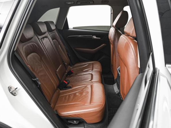 Audi Q5 I (8R) с пробегом 2010 года, цена 1 090 000 рублей, 217189 км, внедорожник, Автокод Объявления