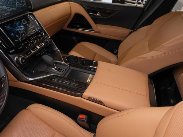 Lexus LX IV с пробегом 2025 года, цена 17 530 000 рублей, 19 км, внедорожник, Автокод Объявления