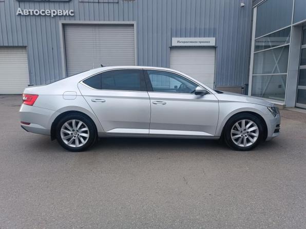 Skoda Superb III Рестайлинг с пробегом 2020 года, цена 2 500 000 рублей, 63800 км, лифтбек, Автокод Объявления