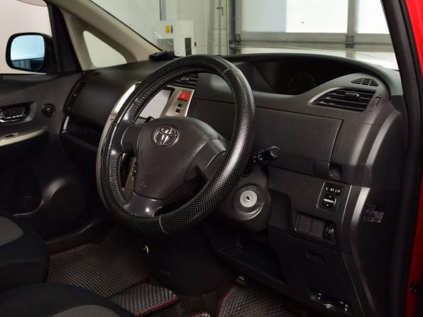 Toyota Ractis I с пробегом 2008 года, цена 629 995 рублей, 176247 км, хэтчбек, Автокод Объявления