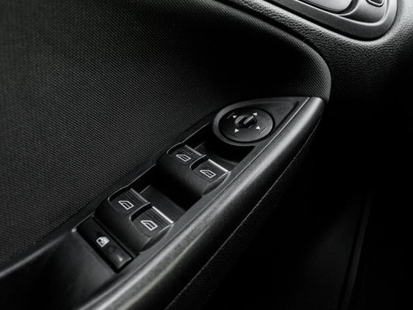 Ford Focus III Рестайлинг с пробегом 2016 года, цена 925 000 рублей, 94930 км, хэтчбек, Автокод Объявления