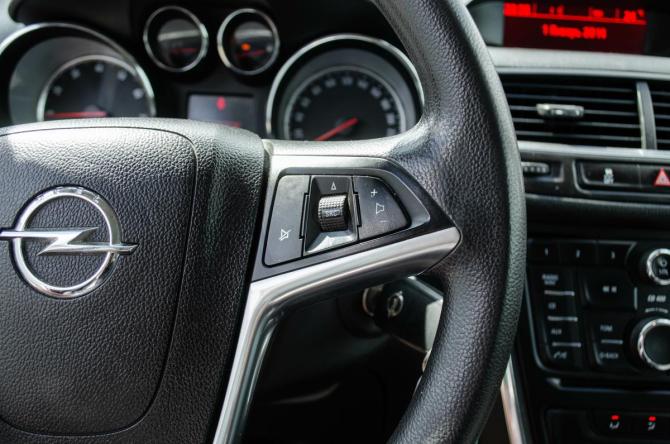 Opel Mokka I с пробегом 2014 года, цена 915 000 рублей, 160000 км, внедорожник, Автокод Объявления