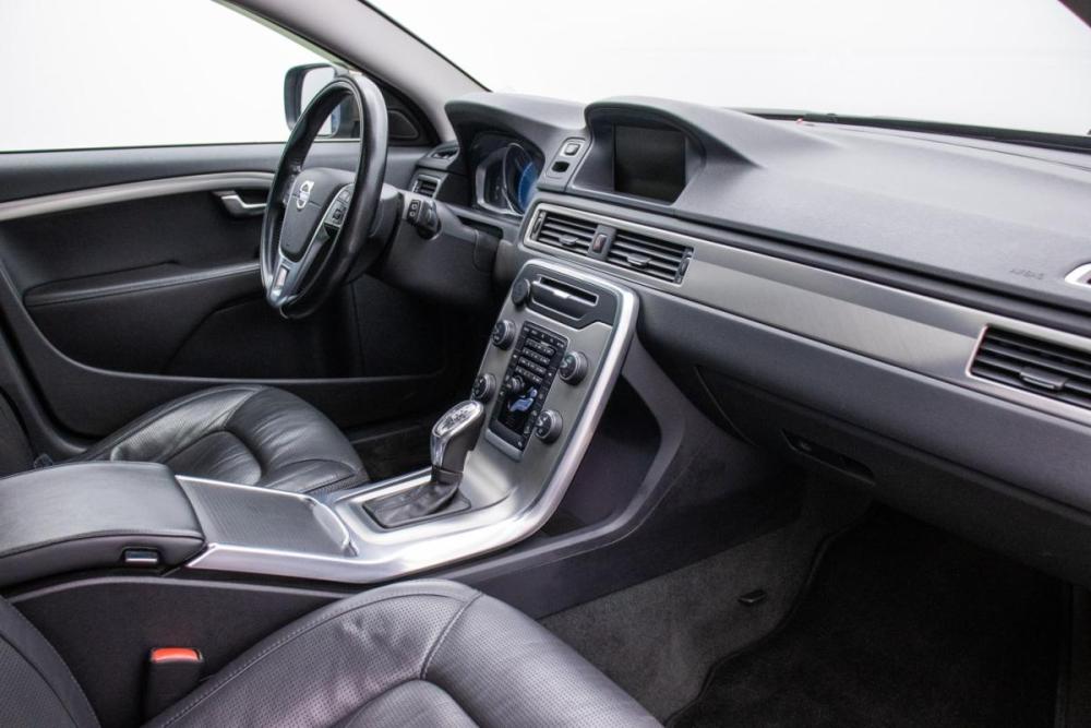 Volvo XC70 II Москва  - изображение 9
