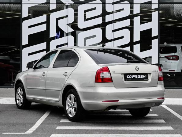 Skoda Octavia II (A5) Рестайлинг с пробегом 2011 года, цена 1 029 000 рублей, 175256 км, лифтбек, Автокод Объявления