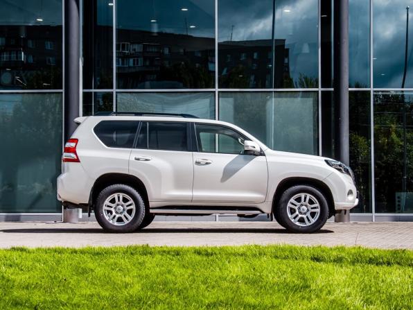 Toyota Land Cruiser Prado 150 Series Рестайлинг 1 с пробегом 2017 года, цена 4 600 000 рублей, 92265 км, внедорожник, Автокод Объявления