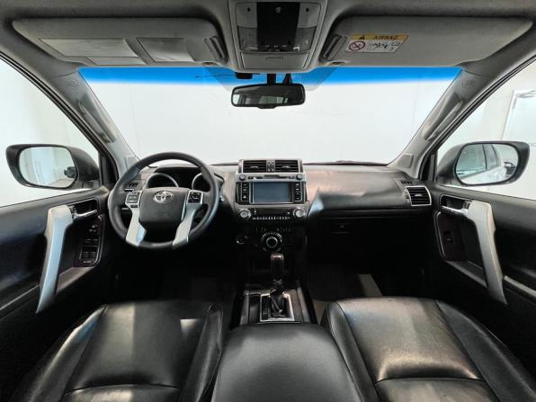Toyota Land Cruiser Prado 150 Series Рестайлинг 1 с пробегом 2014 года, цена 3 199 000 рублей, 250008 км, внедорожник, Автокод Объявления