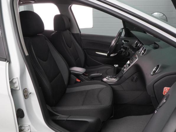 Peugeot 408 I с пробегом 2015 года, цена 589 000 рублей, 121443 км, седан, Автокод Объявления