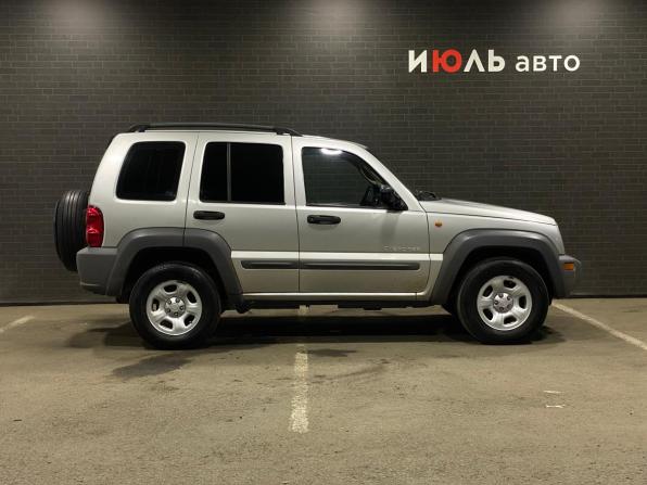 Jeep Cherokee III (KJ) с пробегом 2004 года, цена 730 000 рублей, 332921 км, внедорожник, Автокод Объявления