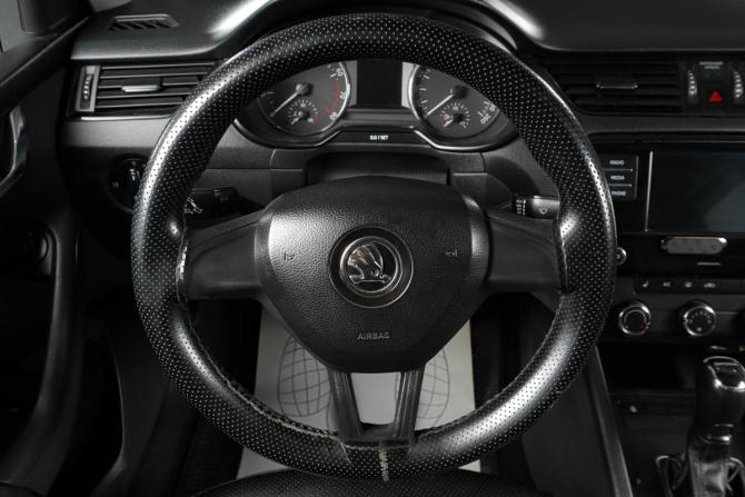 Skoda Octavia III (A7) Рестайлинг с пробегом 2017 года, цена 1 089 000 рублей, 449500 км, лифтбек, Автокод Объявления