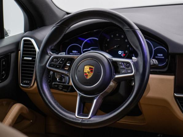 Porsche Cayenne III с пробегом 2020 года, цена 5 645 000 рублей, 121948 км, внедорожник, Автокод Объявления