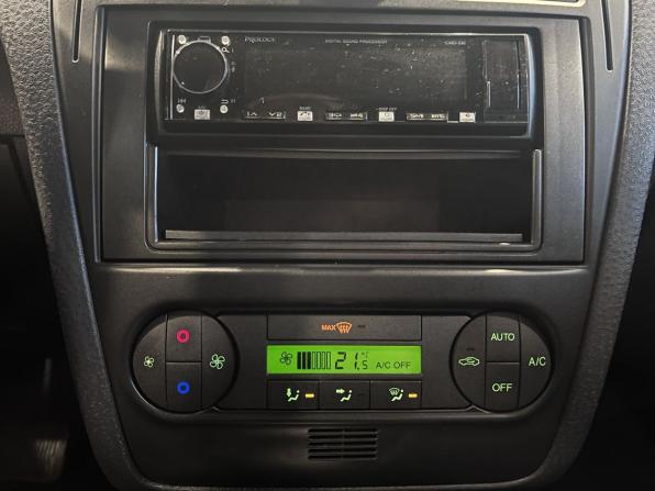 Ford Fusion I Рестайлинг с пробегом 2007 года, цена 365 000 рублей, 177761 км, хэтчбек, Автокод Объявления