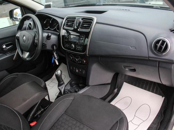 Renault Logan II с пробегом 2014 года, цена 690 000 рублей, 64389 км, седан, Автокод Объявления