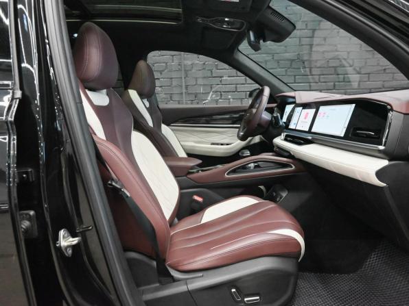 Geely Monjaro I с пробегом 2023 года, цена 3 790 000 рублей, 17651 км, внедорожник, Автокод Объявления