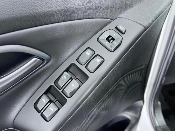 Hyundai ix35 I Рестайлинг с пробегом 2014 года, цена 1 161 000 рублей, 156235 км, внедорожник, Автокод Объявления