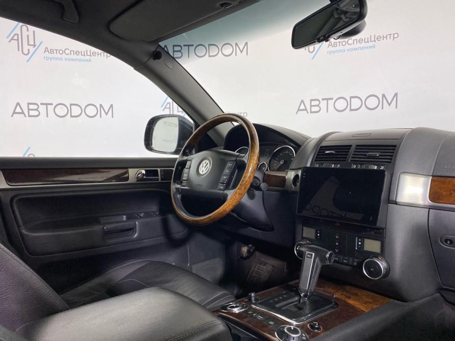 Volkswagen Touareg I Рестайлинг Москва  - изображение 11
