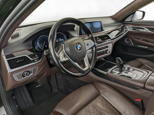 BMW 7 серии VI (G11/G12) с пробегом 2017 года, цена 3 800 000 рублей, 117899 км, седан, Автокод Объявления