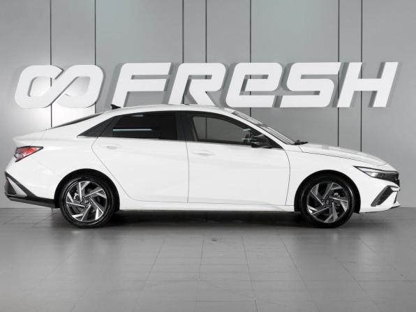 Hyundai Elantra VII (CN7) Рестайлинг с пробегом 2024 года, цена 1 999 000 рублей, 14956 км, седан, Автокод Объявления