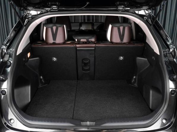 Toyota Yaris Cross с пробегом 2021 года, цена 2 357 000 рублей, 55242 км, внедорожник, Автокод Объявления