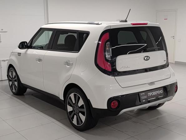 Kia Soul II Рестайлинг с пробегом 2018 года, цена 1 737 000 рублей, 81002 км, хэтчбек, Автокод Объявления