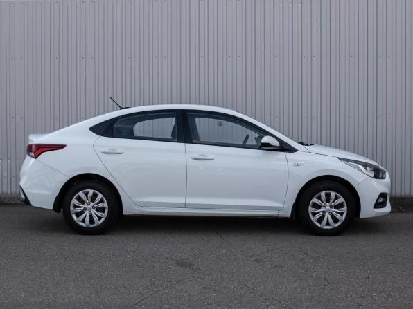 Hyundai Solaris II с пробегом 2017 года, цена 1 249 000 рублей, 211280 км, седан, Автокод Объявления